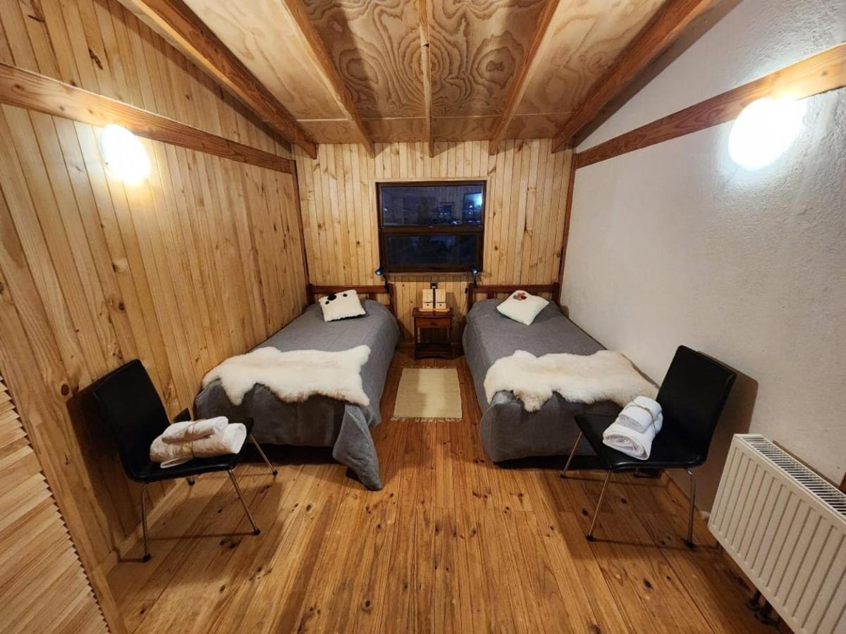 Hostal Hunter Пуерто Монт Екстериор снимка